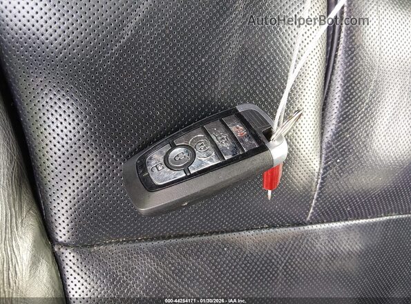 5LMJJ3LT7MEL09510 2021 LINCOLN NAVIGATOR Black Widok deski rozdzielczej