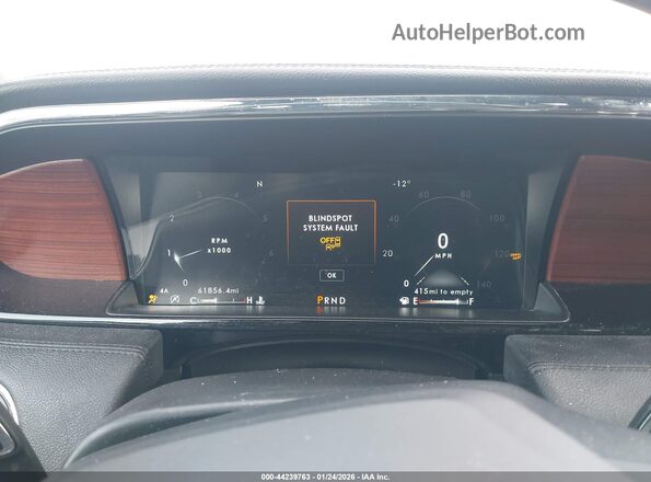 5LMJJ3NT0LEL20599 2020 LINCOLN NAVIGATOR Серый Вид задних сидений