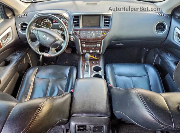 5N1AR2MN9GC610978 2016 NISSAN PATHFINDER Charcoal Dashboard view
