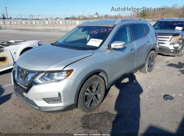 5N1AT2MT5LC774366 2020 NISSAN ROGUE Silver წინა მარცხენა ხედი სამი მეოთხედიდან