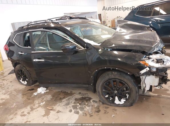 5N1AT2MV5HC826247 2017 NISSAN ROGUE Black Вид задньої частини салону