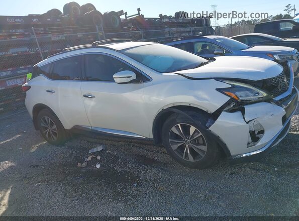 5N1AZ2MJ2KN136785 2019 NISSAN MURANO White Widok wnętrza z tyłu