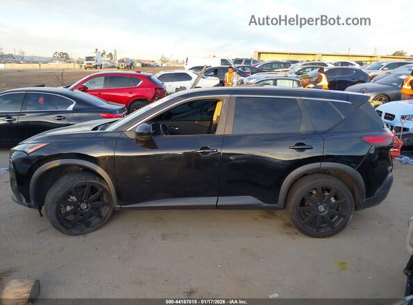 5N1BT3BA9PC795660 2023 NISSAN ROGUE Black 360 interior view