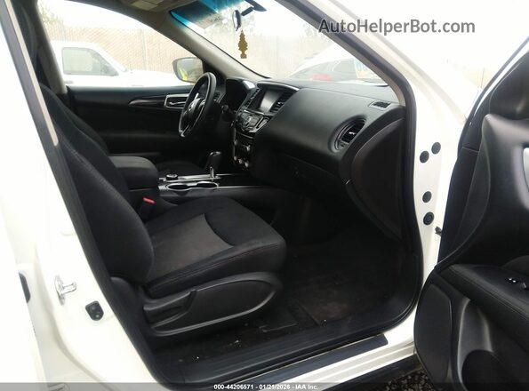 5N1DR2MM0HC636200 2017 NISSAN PATHFINDER White Vista interior delantera