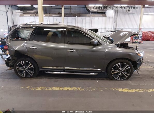5N1DR2MM9KC636218 2019 NISSAN PATHFINDER Gray Rear interior view