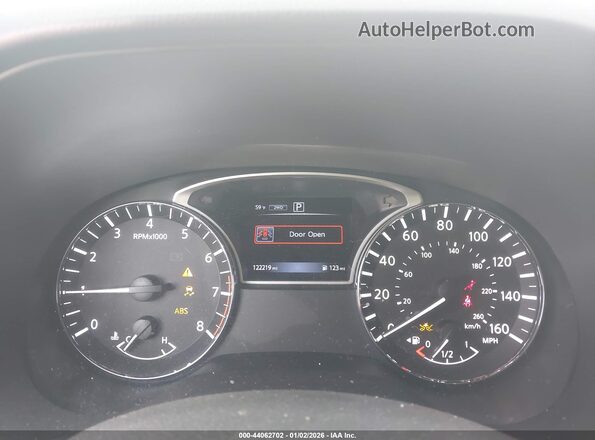 5N1DR2MMXKC636177 2019 NISSAN PATHFINDER Silver Հետևի նստատեղերի տեսք