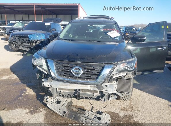 5N1DR2MN0HC647982 2017 NISSAN PATHFINDER Black Widok z przodu