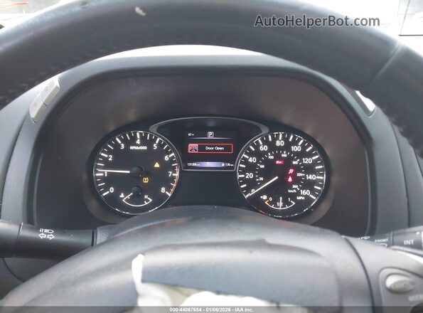 5N1DR2MN0JC629682 2018 NISSAN PATHFINDER Black Widok tylnych siedzeń