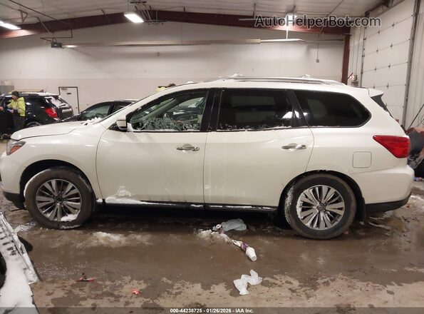 5N1DR2MN3HC690938 2017 NISSAN PATHFINDER White უკანა სალონის ხედი