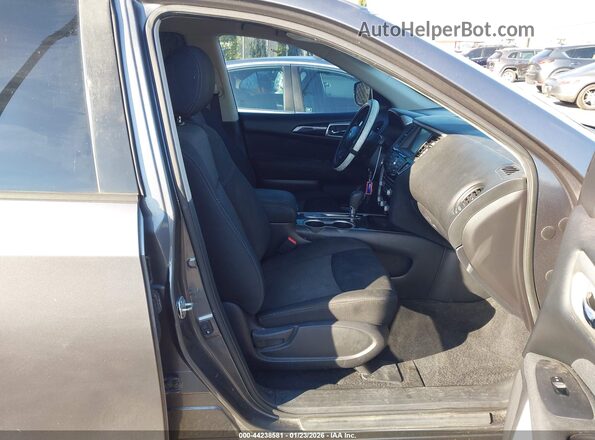 5N1DR2MN6HC665550 2017 NISSAN PATHFINDER Gray Widok wnętrza z przodu