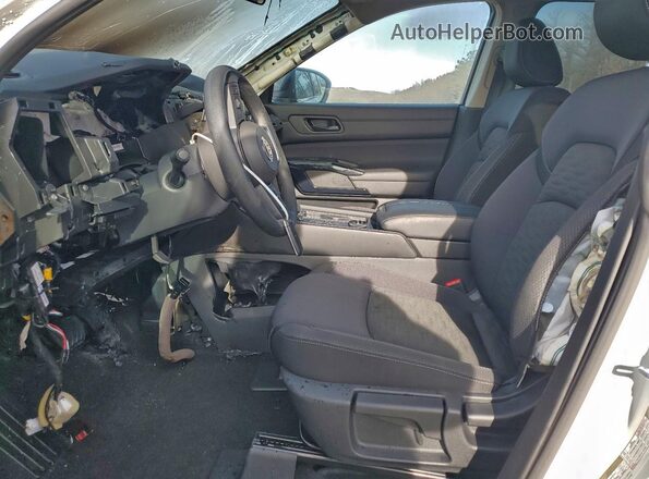 5N1DR3AC2SC253674 2025 NISSAN PATHFINDER White Front interior view
