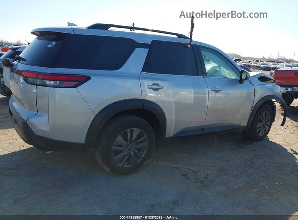 5N1DR3BA3RC259555 2024 NISSAN PATHFINDER Серебряный 