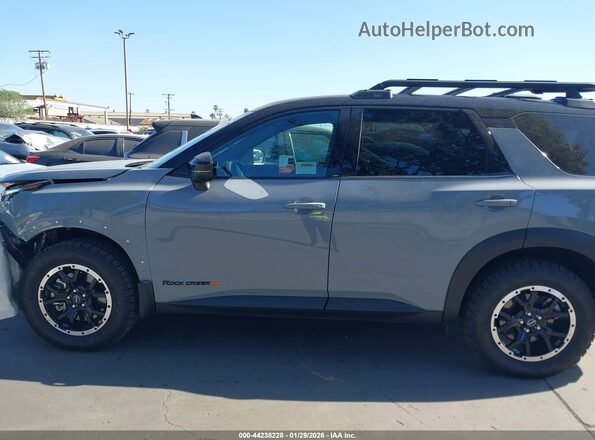 5N1DR3BD5SC206548 2025 NISSAN PATHFINDER Gray 360 interior view