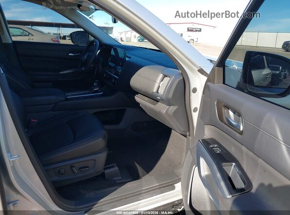 5N1DR3CA6SC269243 2025 NISSAN PATHFINDER Silver Սալոնի դիմացի տեսք