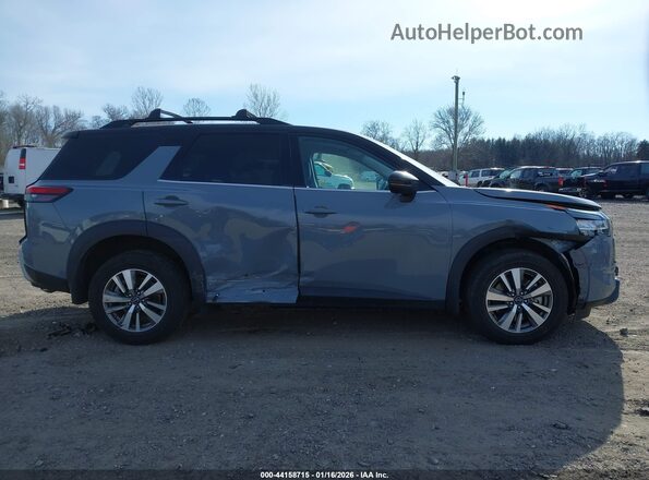 5N1DR3CC3PC244583 2023 NISSAN PATHFINDER Gray Widok wnętrza z tyłu