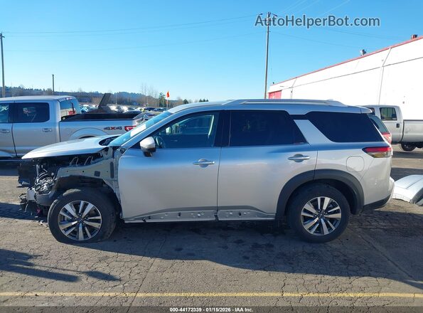 5N1DR3CC3SC252174 2025 NISSAN PATHFINDER Silver 