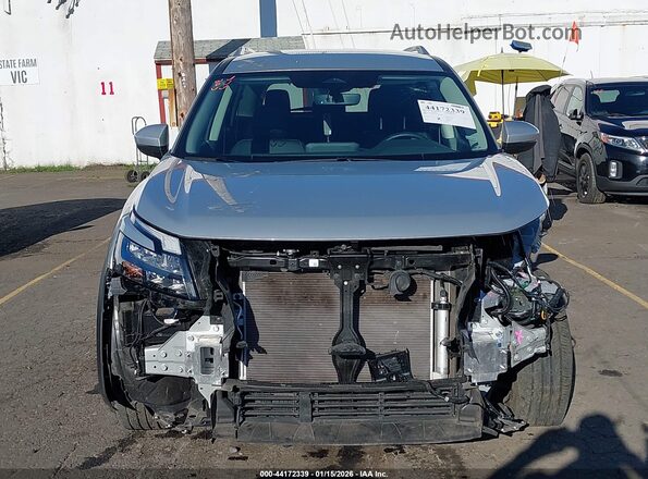 5N1DR3CC3SC252174 2025 NISSAN PATHFINDER Silver უკანა სალონის ხედი