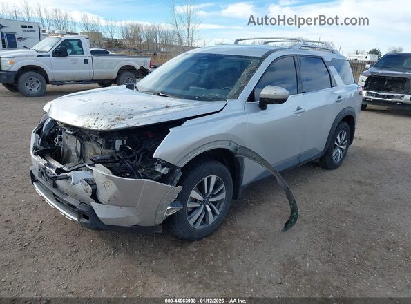 5N1DR3CC7RC236313 2024 NISSAN PATHFINDER Серебряный 