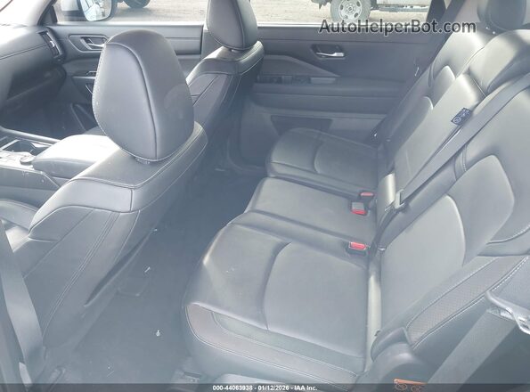 5N1DR3CC7RC236313 2024 NISSAN PATHFINDER Серебряный 