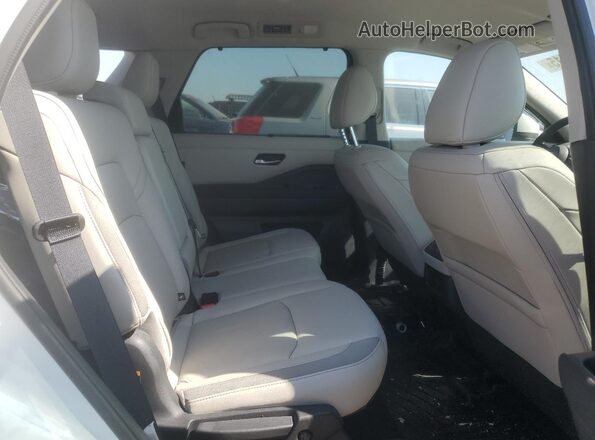 5N1DR3CC7RC296110 2024 NISSAN PATHFINDER White Вид задніх сидінь