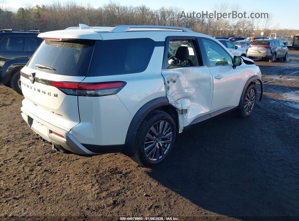 5N1DR3CD3NC259560 2022 NISSAN PATHFINDER White Trasero derecho