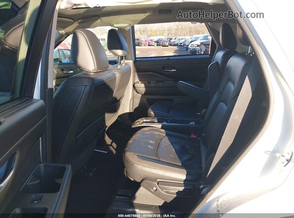 5N1DR3CD3NC259560 2022 NISSAN PATHFINDER White Vista de la etiqueta del VIN