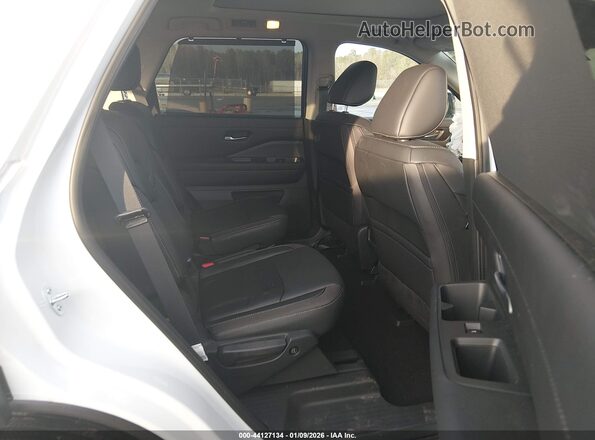 5N1DR3CD3SC241264 2025 NISSAN PATHFINDER White VIN կոդի պիտակի տեսք