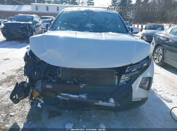 5NMJA3AE0NH025257 2022 HYUNDAI TUCSON White Rear interior view