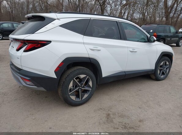 5NMJBCDE9TH609906 2026 HYUNDAI TUCSON White 