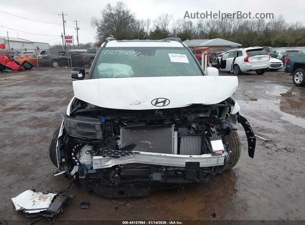 5NMP5DG16TH073304 2026 HYUNDAI SANTA FE HYBRID White Rear interior view