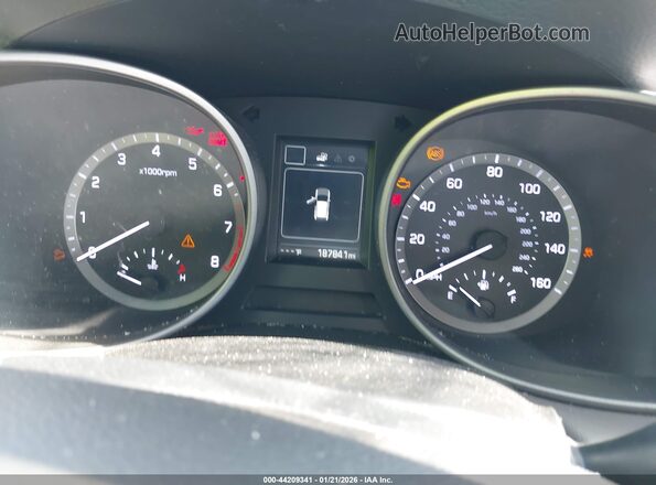 5NMZU3LBXJH064557 2018 HYUNDAI SANTA FE SPORT Gray Widok tylnych siedzeń