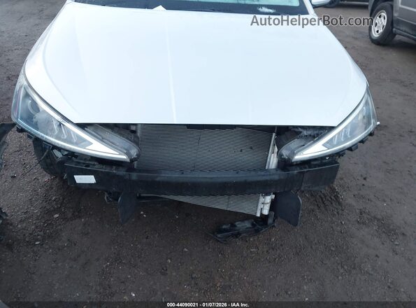 5NPD74LF0KH496637 2019 HYUNDAI ELANTRA Серебряный Вид спереди