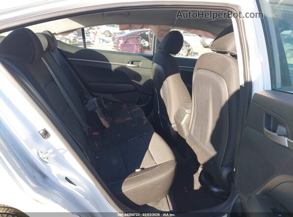 5NPD74LF3JH330627 2018 HYUNDAI ELANTRA White Vista de la etiqueta del VIN