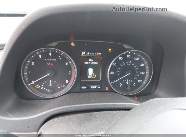 5NPD84LF0HH007580 2017 HYUNDAI ELANTRA Red Вид задніх сидінь