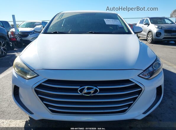 5NPD84LF5JH332523 2018 HYUNDAI ELANTRA White Widok deski rozdzielczej
