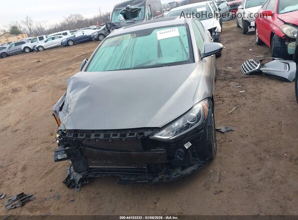 5NPD84LF6JH277273 2018 HYUNDAI ELANTRA Серый Вид задней части салона