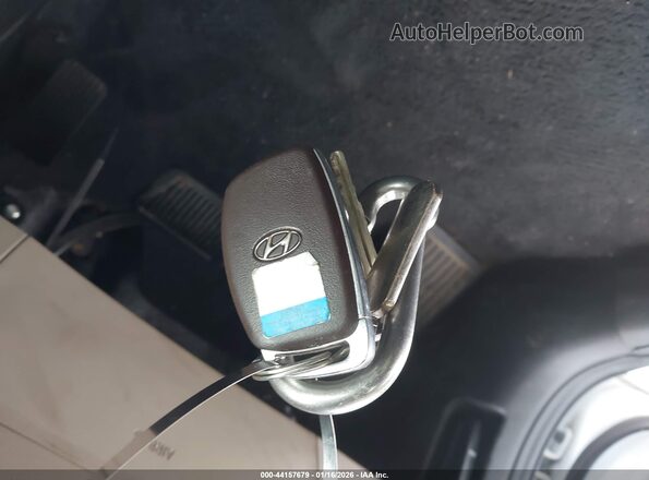 5NPD84LF8HH211639 2017 HYUNDAI ELANTRA White Առջևի վահանակի տեսք