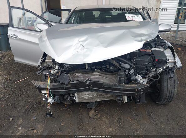 5NPDH4AE8GH750061 2016 HYUNDAI ELANTRA Серый Вид спереди