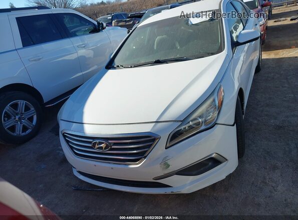5NPE24AF1HH580609 2017 HYUNDAI SONATA White 