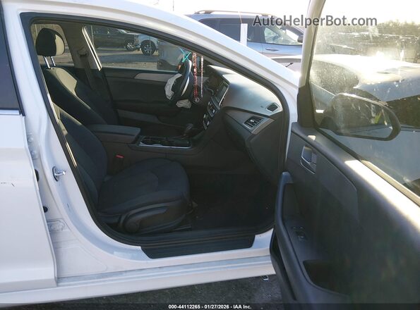5NPE24AF4KH778396 2019 HYUNDAI SONATA White წინა სალონის ხედი