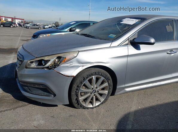 5NPE34AFXHH454553 2017 HYUNDAI SONATA Серебряный Вид спереди
