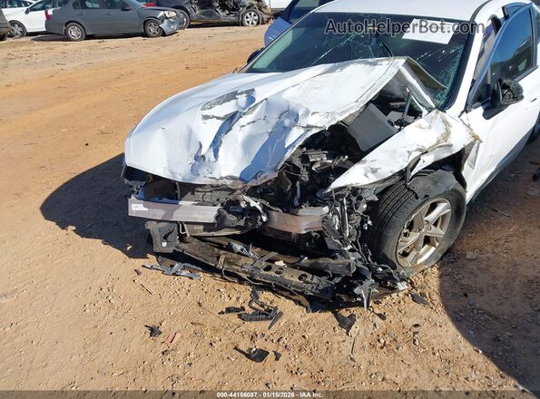 5NPEG4JA2LH008530 2020 HYUNDAI SONATA White Widok z przodu