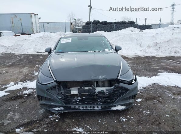 5NPEH4J22MH076141 2021 HYUNDAI SONATA Gray Widok zestawu wskaźników