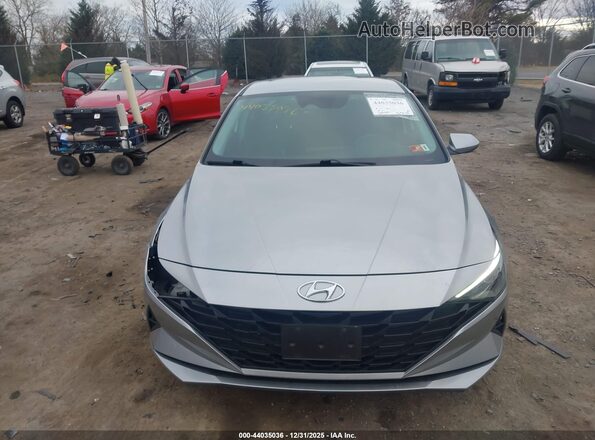 5NPLM4AG0MH000402 2021 HYUNDAI ELANTRA Silver უკანა სალონის ხედი
