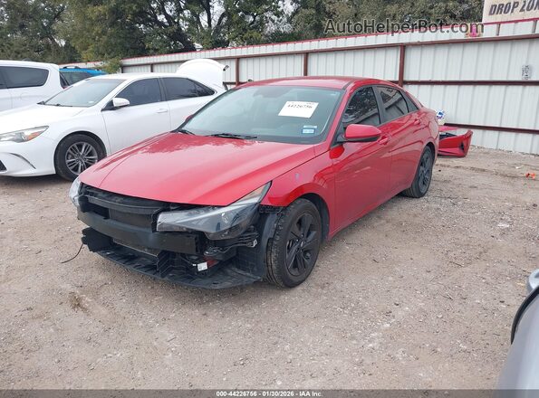 5NPLM4AG8NH066763 2022 HYUNDAI ELANTRA Red Front left