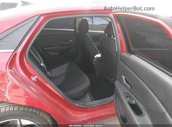 5NPLN4AGXNH057592 2022 HYUNDAI ELANTRA Red VIN sticker view