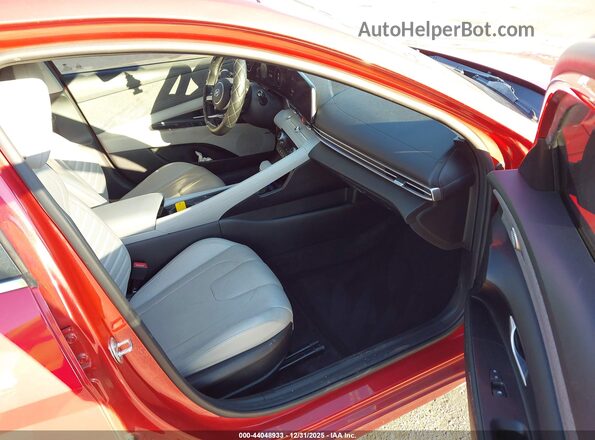 5NPLP4AG2MH014440 2021 HYUNDAI ELANTRA Red Vista interior delantera