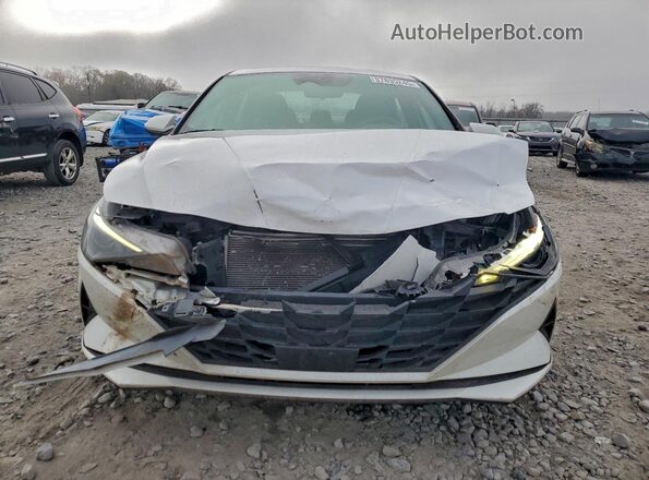 5NPLS4AGXNH084333 2022 HYUNDAI ELANTRA Белый Вид спереди