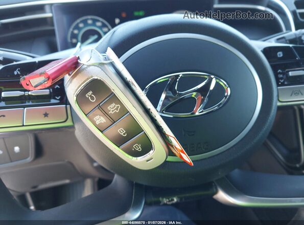 5NTJCDAE4PH045664 2023 HYUNDAI SANTA CRUZ White Առջևի վահանակի տեսք