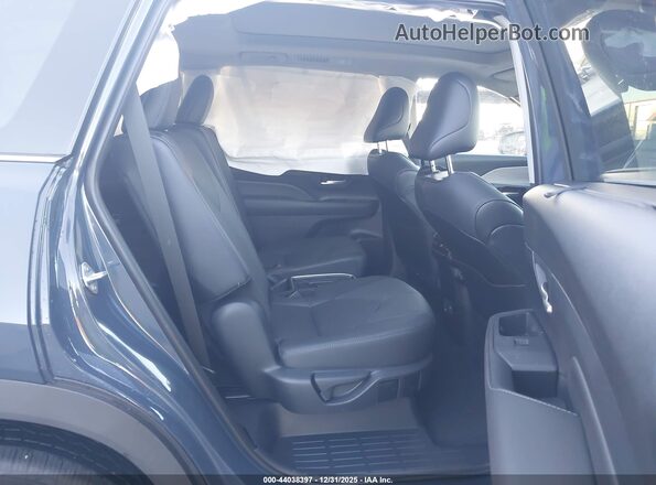 5TDAAAA54TS037751 2026 TOYOTA LIMITED Blue Widok naklejki z numerem VIN